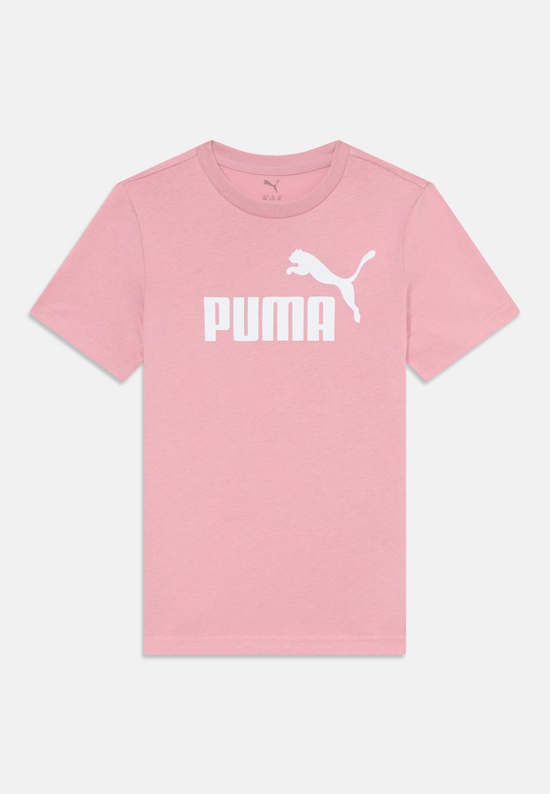 Gaiši rozā kokvilnas T-krekls ar lielu baltu "PUMA" logo un lecoša pumā grafiku uz priekšpuses. Klasiska apaļa kakla izgriezums, īsas piedurknes.
