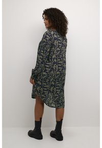 Kaffe Curve KCMILANA - Jurk - brindle midnight print