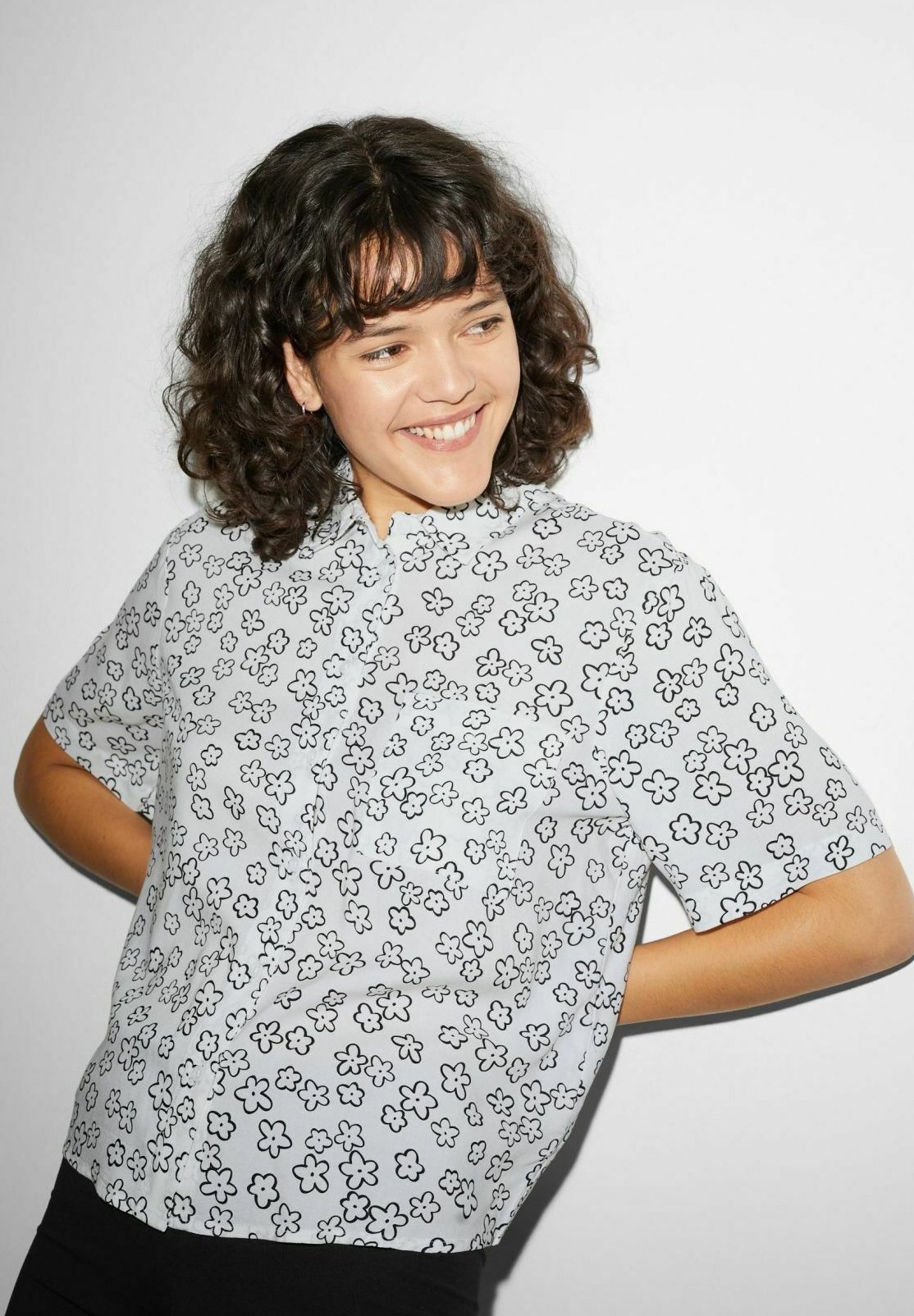 Chemisier Femme About A Girl - Imprimé Floral Gris - Taille XS - Occasion Très Bon état