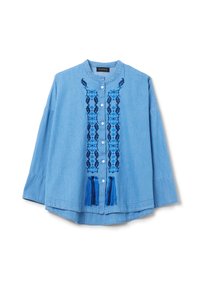 Camicia in chambray blu chiaro con scollatura rotonda, chiusura con bottoni e ricami navali intricati lungo il centro, completi di dettagli con nappine.