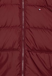 Tommy Hilfiger ESSENTIAL - Chaqueta de invierno - deep rouge