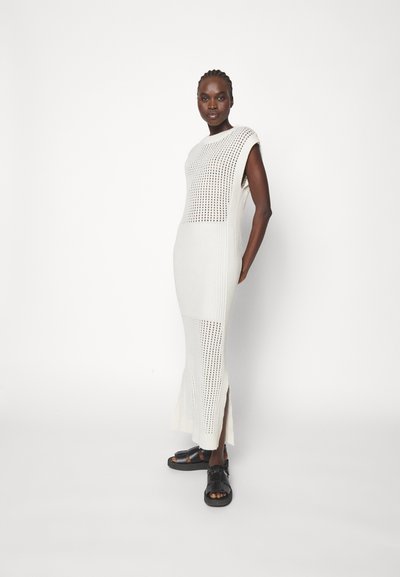 Holzweiler SOLANGE CROCHET DRESS - Pulóverruha - ecru