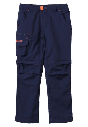 Marineblaue Kinder-Convertible-Hosen mit abzipbaren Beinen, mehreren Taschen einschließlich einer Zip- und Klapp-Cargotasche mit orangefarbenem "KILLKIDS"-Text.