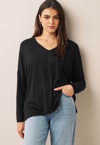 Next TALL - Pikkade varrukatega topp - black