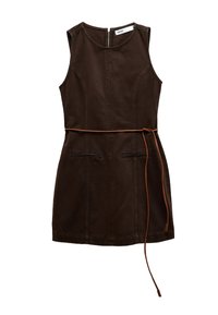 Bruine mouwloze jurk met een getailleerde silhouet, voornaden, twee zijzakken en een contrasterende bruine strikriem in de taille.