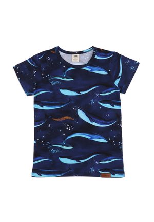Children’s short-sleeve navy blue T-shirt with light blue whale illustrations and small star and bubble patterns.