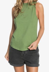 Roxy Linne - green