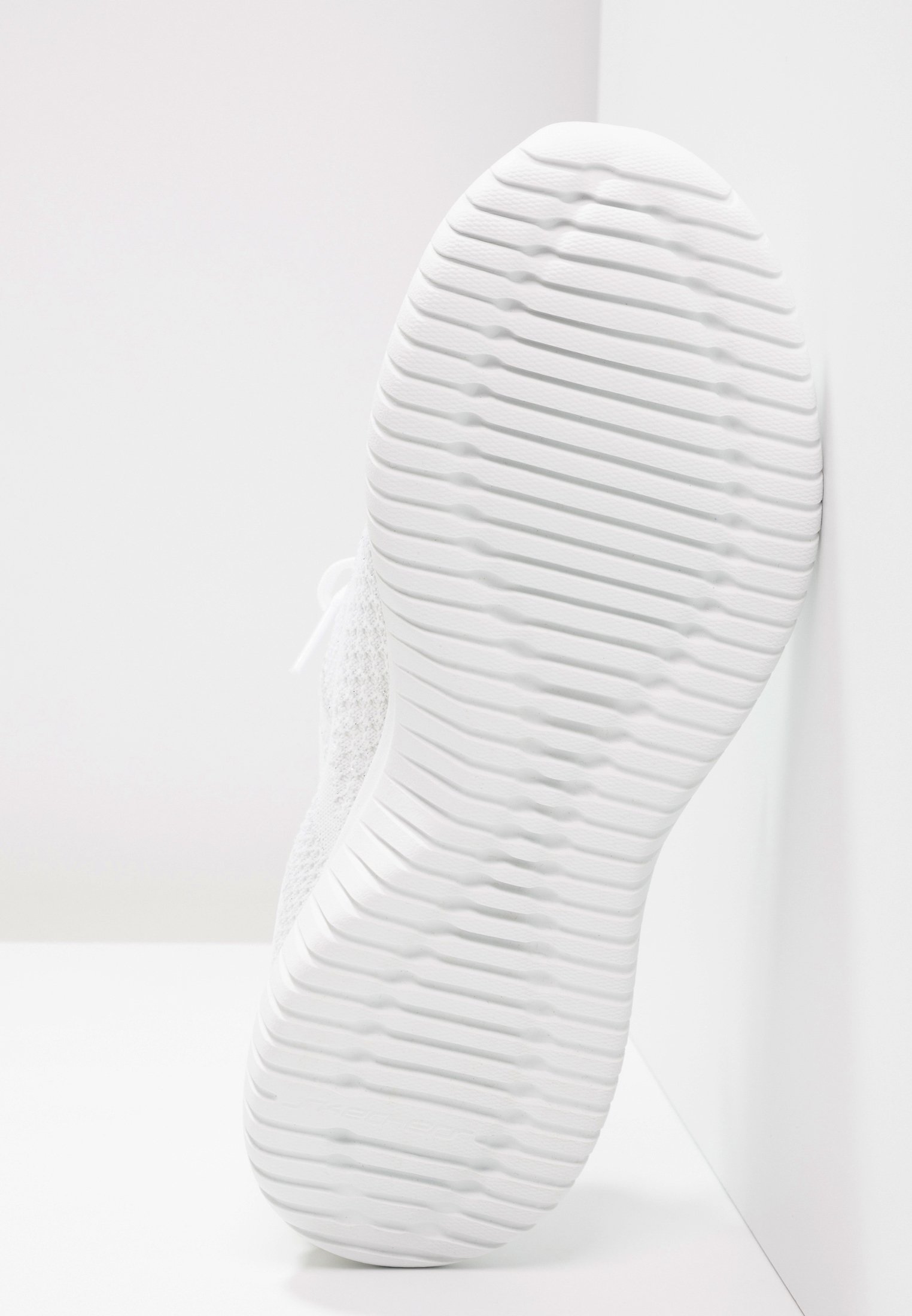 skechers ultra flex slip ons