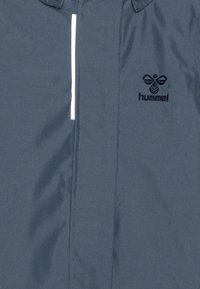 Hummel SNOWSUIT UNISEX - Mono para la nieve - bering sea