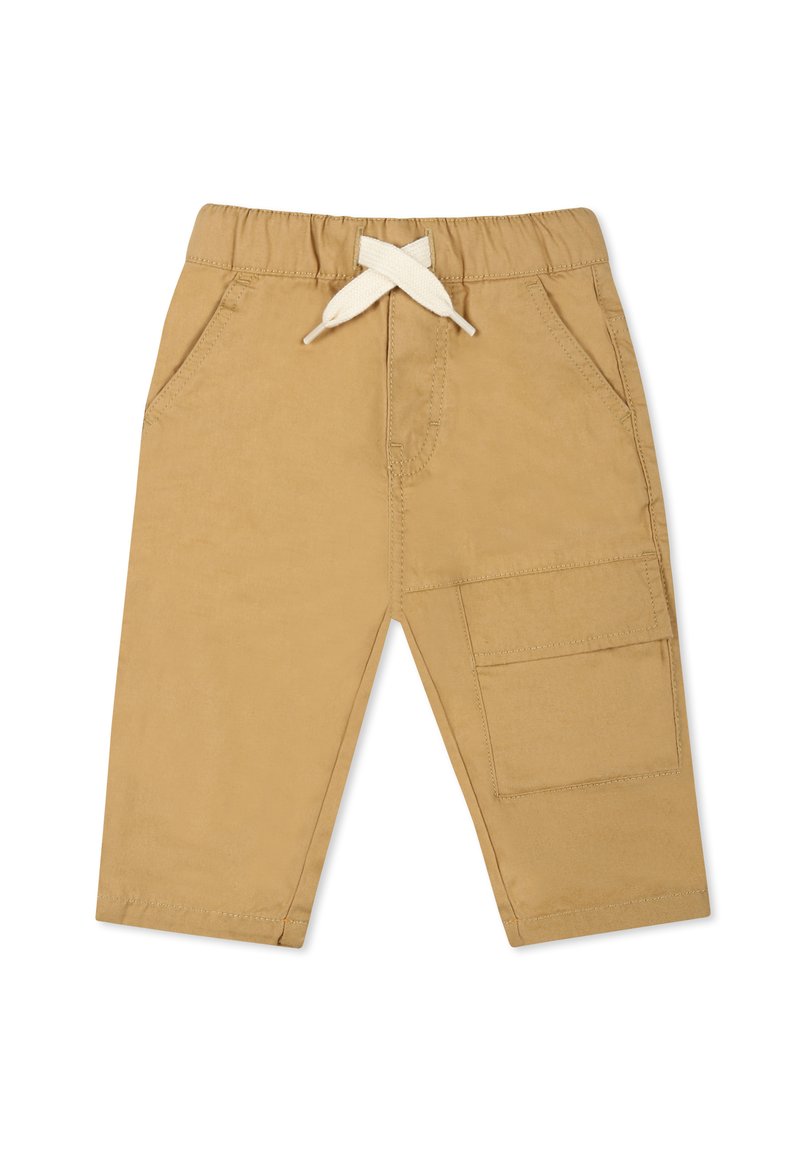 Pantaloni cargo color sabbia con vita elasticizzata, cordino bianco e tasche laterali. Presentano una grande tasca cargo sulla gamba destra.