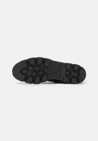 Paul Green Botines con plataforma - black
