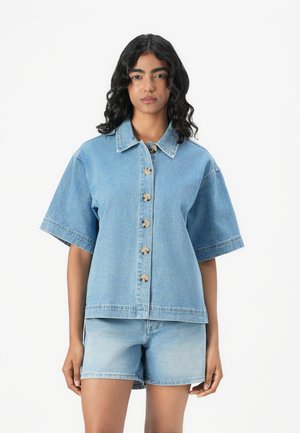 VILA VIHIMLA - Button-down blouse - light blue denim