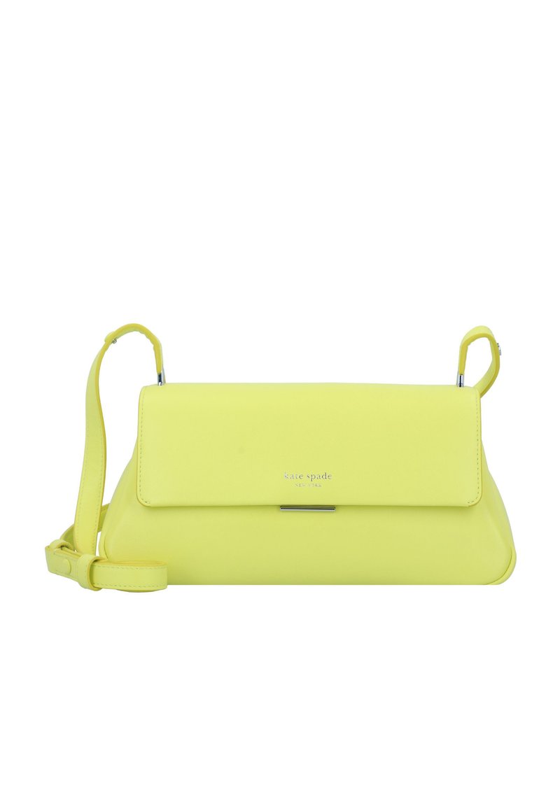 Borsa a tracolla gialla in pelle con chiusura a pattina, tracolla regolabile e dettagli in metallo argentato. Texture liscia, design minimalista e logo impressa.