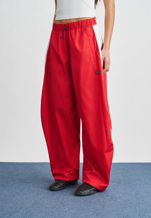 PANT SHOX - Παντελόνι φόρμας - university red/white/grey fog