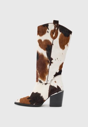 Kovbojské/motorkárske čižmy - brown/off white