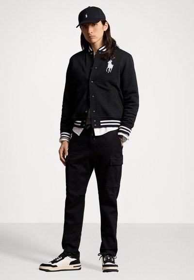 Polo Ralph Lauren STRETCH SLIM FIT KNITLIKE CARGO TROUSER - Kareiviško stiliaus kelnės - black