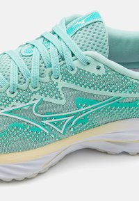 Mizuno WAVE RIDER 27 - Silniční běžecké boty - eggshell blue/white/anise flow