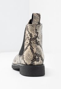 Clarks GRIFFIN PLAZA - Ankle Boot - beige