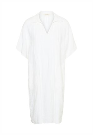 Široka bijela lanena haljina s kratkim rukavima, V-izrezom, širokim ovratnikom i suptilnim okomitim naborima sprijeda.