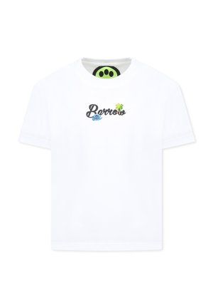 T-shirt bianco in cotone a maniche corte, con testo "Berrow" in nero e ricami colorati di una palma e di un'onda sul davanti.