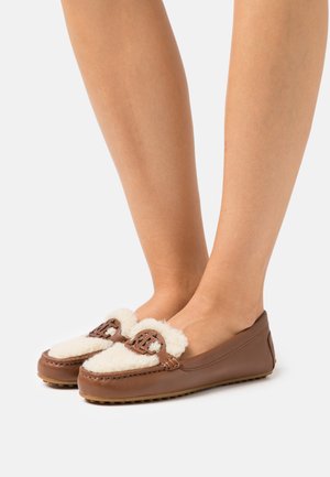 BRYNN FLATS DRIVER - Nazouvací boty - deep saddle tan/natural