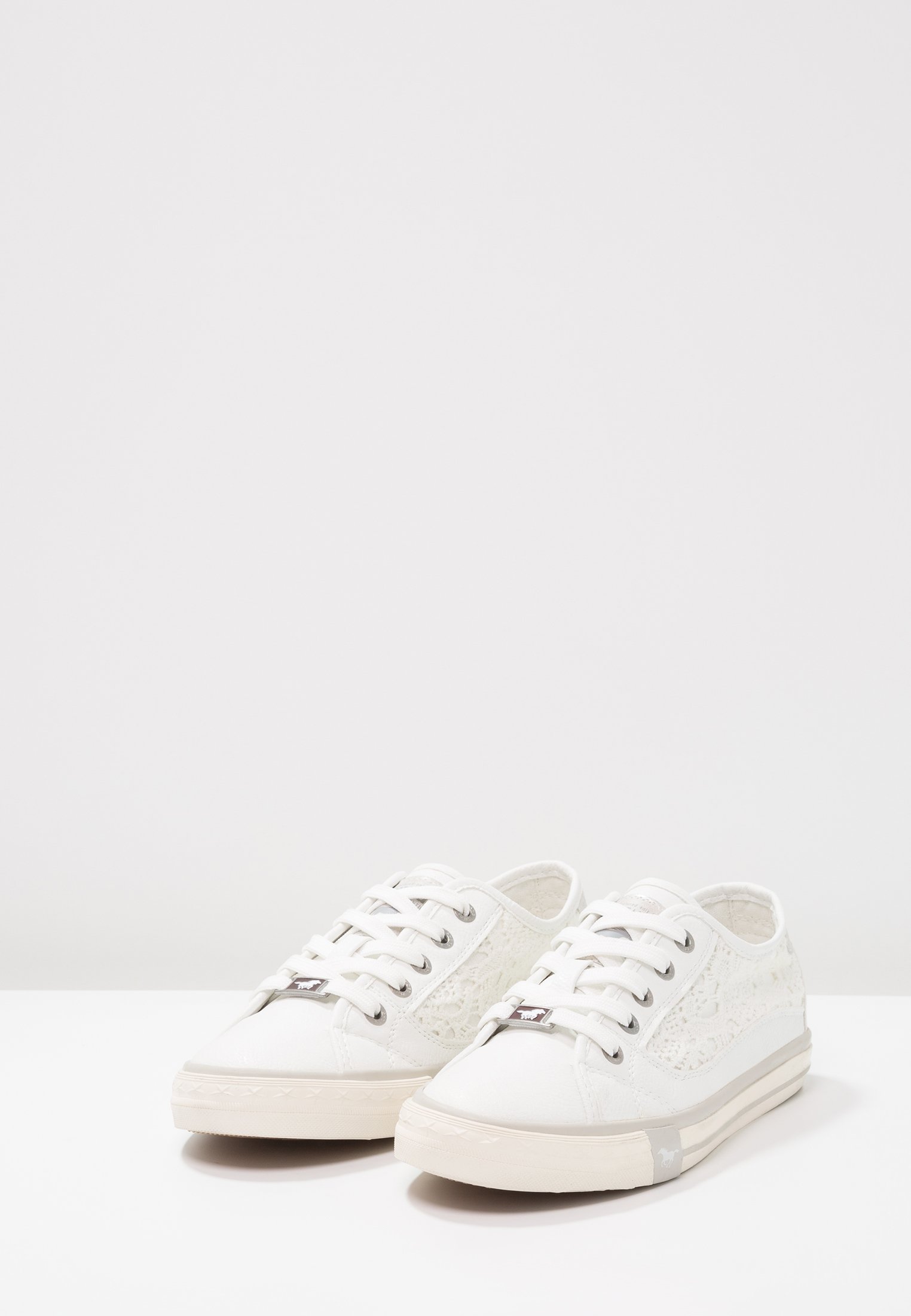 Sneakers weiß Sneakers weiß