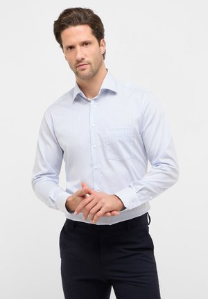 GESTREIFT MODERN FIT - Camicia - blau