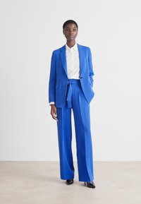 BOSS JOCALUAH - Puspaltis - bright blue