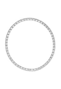 Sidabrinės spalvos vėrinys su simetrišku dizainu, sudarytas iš kvadratinių žiedų ir vienodo, poliruoto paviršiaus.