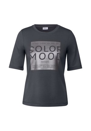 Dunkelgraues kurzärmliges T-Shirt mit einem auffälligen Grafikdesign. Der Text beinhaltet "COLOR MOOD" sowie weitere Designelemente in helleren Farbtönen.