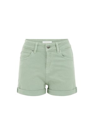 Pantaloni scurti verzi din bumbac cu tiv răsucit, având buzunare frontale, bucle pentru curea și închidere cu buton. Textură netedă cu o croială clasică.