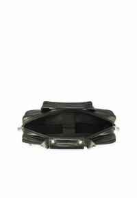 Czarna skórzana torba z szerokim, otwartym suwakiem na górze. Posiada centralną komorę zabezpieczoną tkaniną, srebrne elementy metalowe oraz teksturowane wnętrze.