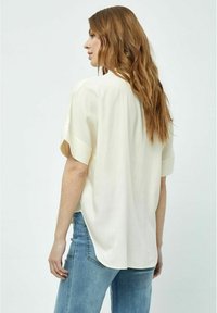 Desires DEBANKS 2/4 SHIRT - Camicia - white peony