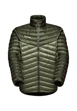 Zielona kurtka izolacyjna z zamkiem z przodu, wysokim kołnierzem i wzorem w zygzak. Gładka tekstura, z logo marki na klatce piersiowej.