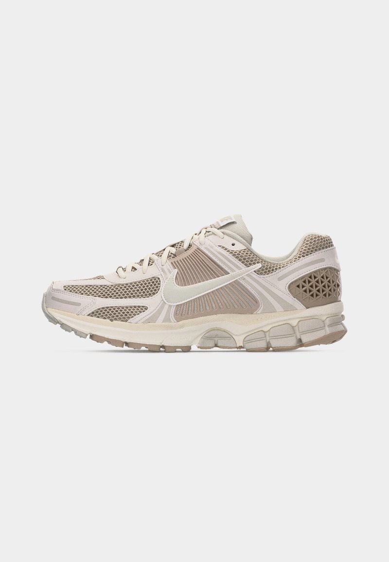 Nike Sportswear ZOOM VOMERO 5 - Trainers - phantom/light  display picture 1
