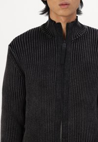 Replay Cardigan - black