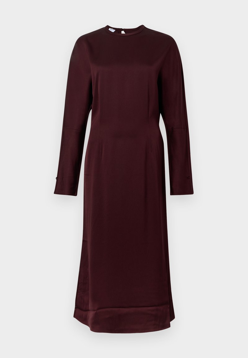 Langärmliges, dunkelbordeaux Midi-Kleid mit hohem Ausschnitt und geknöpften Manschetten, angezeigt auf einem hellen, schlichten Hintergrund.