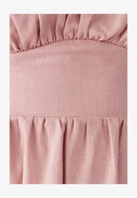 Wybrany, baby pink