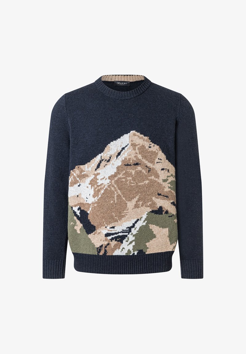 Marineblauer Strickpullover mit einem detaillierten, großen Muster einer Berglandschaft in Beige, Weiß und Grün auf der Vorderseite.
