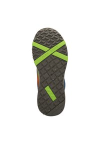Suola di scarpa in gomma con un motivo di presa testurizzato, caratterizzata da una fascetta incrociata verde etichettata "FLEX ZONE" e accenti colorati sul lato.