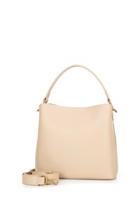 Borsa in ecopelle beige con una parte superiore arrotondata, un manico singolo e una tracolla removibile. Dettagli in metallo dorato sulla tracolla.