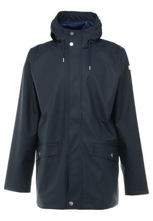 Námořnická voděodolná raincoat s kapucí, vybavená stříbrnými doplňky, nastavitelnými šňůrkami a dvěma předními kapsami. Hladký povrch, střední délka.