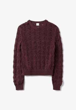 Lila langärmliger Strickpullover mit strukturiertem Lochmuster sowie gerippten Bündchen an Ärmeln, Saum und Ausschnitt.