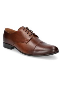 Brązowe skórzane buty formalne o gładkim wykończeniu, zaokrąglonym nosku i tradycyjnym sznurowaniu. Posiadają niski, prostokątny obcas.