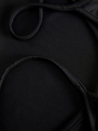 Unselected, black