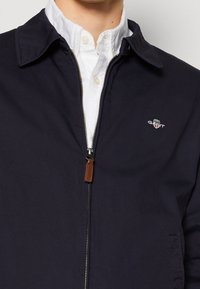 GANT Lehká bunda - dark blue