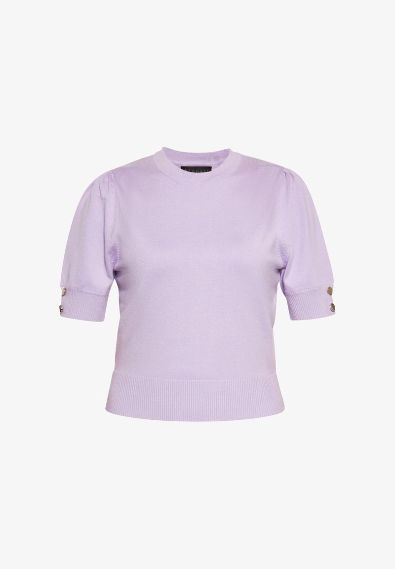 Levandulový svetr s krátkým rukávem vyrobený z jemného pleteného materiálu. Obsahuje ribbovanou spodní část a nabírané rukávy s knoflíkovými detaily blízko manžet.
