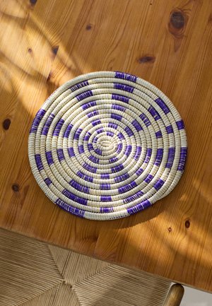ROUND PLACEMAT - Place mat - natural/lavender
