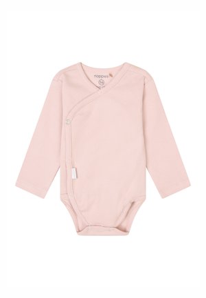 Rosa gerippter Langarm-Body mit Überkreuzfront und Druckknopfverschlüssen. Weiches Baumwollmaterial, mit einem kleinen Markenschild an der Seite.