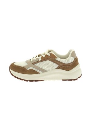 Sneaker casual beige e marrone con pannelli in rete e pelle scamosciata, design con lacci e suola bianca spessa.